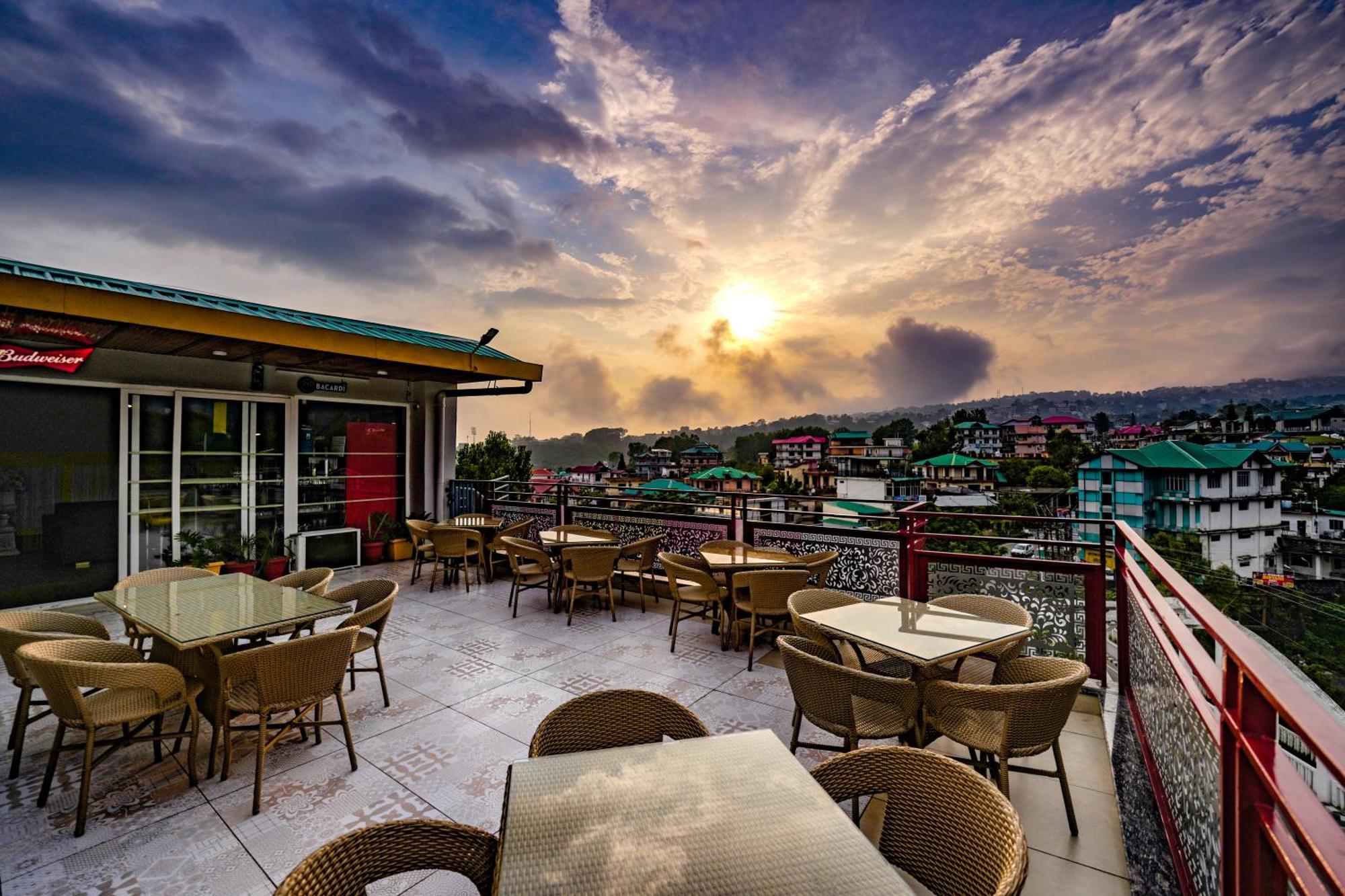 Hotel Square One By D'Polo Dharamshala Bagian luar foto